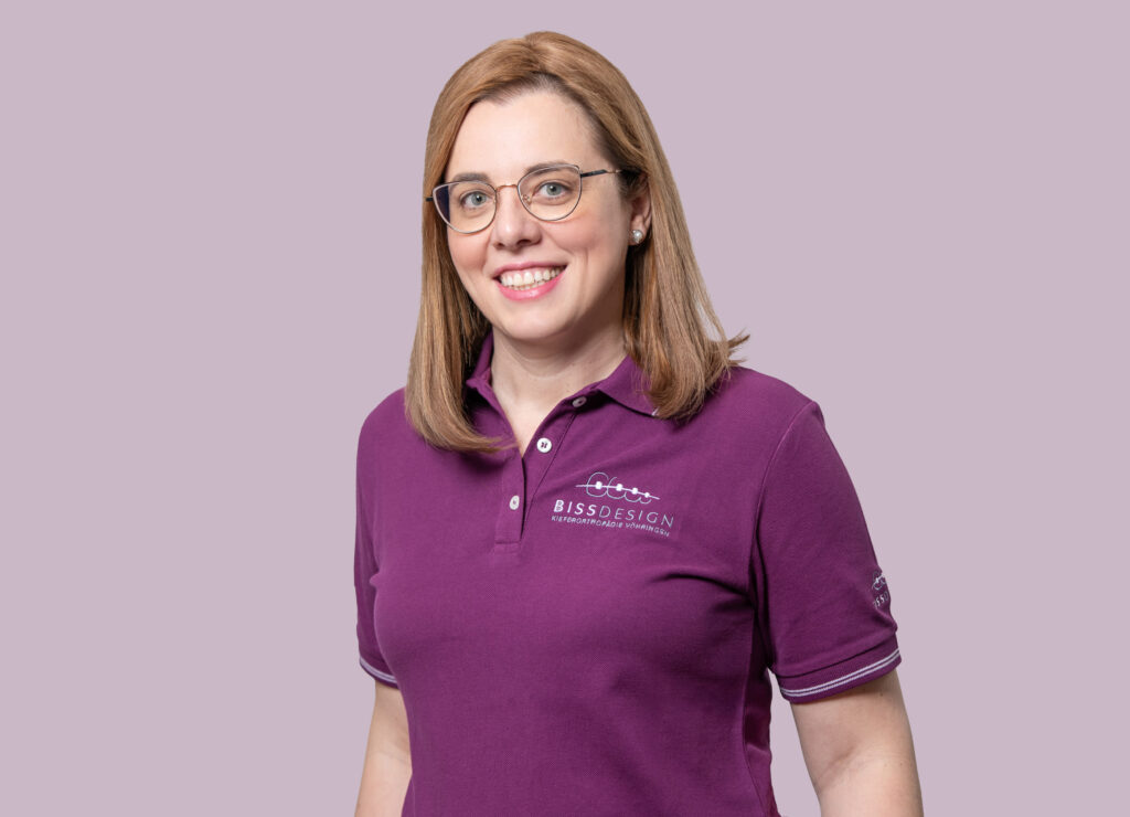 Kieferorthopädie Vöhringen | Doctor-medic Elena Vuzitas